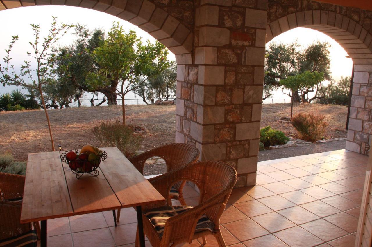 Sea And Mountain View Villa กาลามาตา ภายนอก รูปภาพ