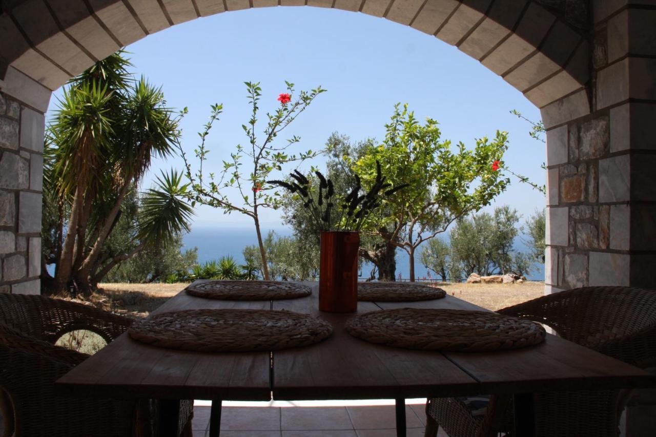 Sea And Mountain View Villa กาลามาตา ภายนอก รูปภาพ